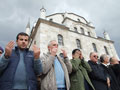 �ehitler i�in g�yab�nda cenaze namaz� 