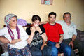Ebru g�rmeyen g�zlerine ���k bekliyor