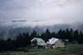 Meclis, yayla evlerine el att�