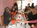 AKP Kad�n Kollar� topland�