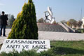 Deprem An�t� ve M�zesi kald�r�l�yor   