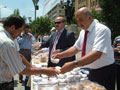 Belediye?den Lokum ve Helva �kram�
