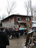 K���k O�uzhan topra�a verildi