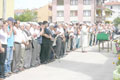 �zayan son yolculu�una u�urland�