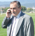 �zcan'a Ba�kan Y�lmaz?da sert yan�t 