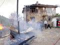 Ah�ap evler bir bir d�k�l�yor