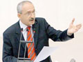 K�l��daro�lu geliyor