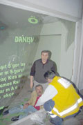 �i�ede durdu�u gibi durmuyor