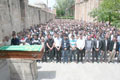 Katliam �of�r� topra�a verildi