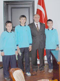Birinciler Vali makam�nda