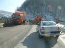 T�r bariyerlere �arparak durabildi