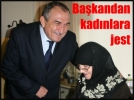 Ba�kandan kad�nlara jest