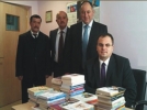 Okullara yeni kitaplar kazand�r�ld� 