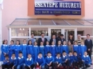 ��renciler de huzurevinde