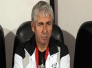 Azg�n, “Futbolcular�m� al�nlar�ndan �p�yorum”