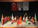 Kongre Merkezi k�s ve davul sesleriyle inledi