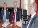 Vali �z�imen: “Ba�ar�lar dilerim”