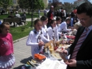 Okul ihtiya�lar� i�in kermes d�zenlediler