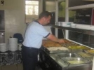 Yeni�a�a’da yemek yenir