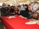 Son yolculuklar�na u�urland�lar