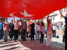 �ehitlere sayg�, ter�re lanet