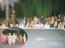 K�zlar mankenlere ta� ��kartt�