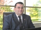 Ayan, yat�r�mlar� de�erlendirdi 
