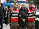 Bebeklerini vah�i hayvanlara yem ettiler