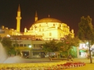 Tarihi Camii yeniden ayd�nland�  