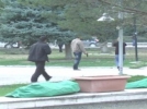 B��ak �eken genci silahla kovalad�