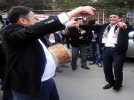  Yolda oynad�lar, ba�ar�y� kutlad�lar! 