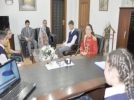 G�revinin ilk g�n�nde koltu�u kapt�rd�