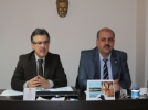 Davetsiz misafir eli bo� gelmedi