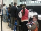 Yine uzatt� elini