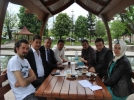 Ba�kan Y�lmaz gazetecilerle bulu�tu