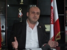 Abat ilk resmi aday