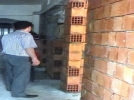  �al��malar� yerinde izliyor