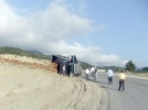 Viraj� alamayan TIR devrildi