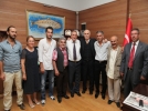 Y�lmaz�a sinemac�lardan ziyaret  