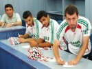 Bombalar patl�yor!