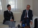Vali �z�imen gazetecilere i�ini d�kt�