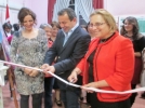 Kad�n�n rengi izleyicilerden tam not ald�      