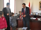 Anaokulu ��rencilerinden, Rekt�r Co�kun�a ziyaret