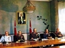 Darbecilerin yak�nlar�n�n serveti Karunu k�skand�r�r!