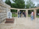 �air Dertli �l�m y�ld�n�m�nde yeni mezar�na kavu�acak