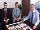 Ba�kan kararl�, y�zme havuzu tamam gibi!