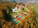 Ormanlar i�inde tenis turnuvas�