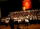 200 ki�ilik koro t�rk�lerini seslendirdi