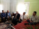 Ac�lar payla�t�k�a azal�r