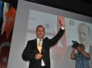 Se�imlerin vazge�ilmez ismi yine sahnede